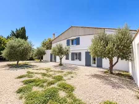 vente maison 5 pièces 130 m² saint-martin-de-crau (13310)