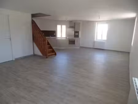 location appartement 3 pièces 92m² st paul de varax 01240