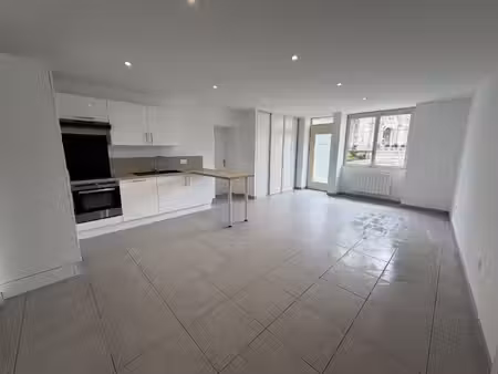 location appartement 3 pièces 65m² st paul de varax 01240