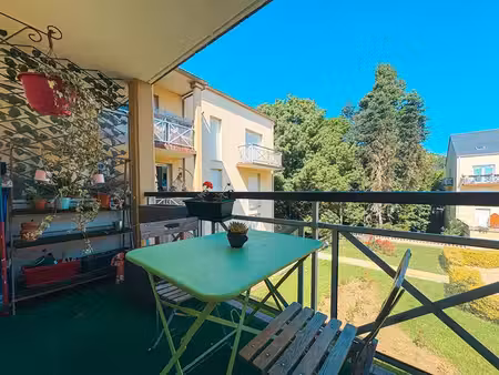 appartement 2 chambres avec balcon et box - bord de sèvres