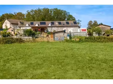 ancien corps de ferme rénové.