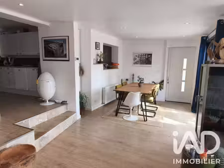 maison traditionnelle à trélazé (49800)