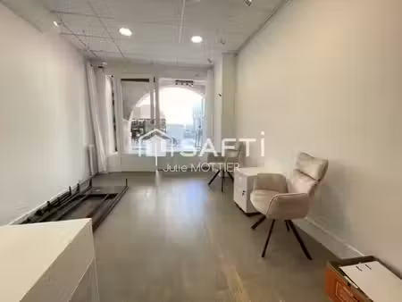 vente commerce 1 pièce 20 m² la rochelle (17000)