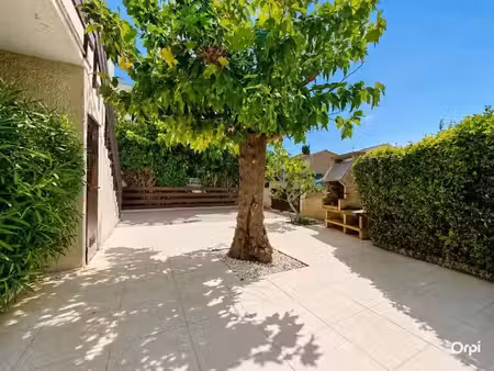 location meublée maison 3 pièces 52.13 m² à agde (34300)  899 €