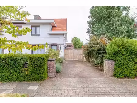 huis te koop in sint-niklaas met 3 slaapkamers