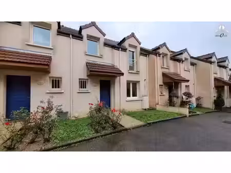 location maison 4 pièces 104.6 m² à plombières-lès-dijon (21370)  1 040 €