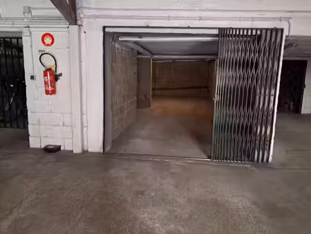 location parking sens 89100