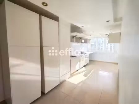 appartement 4 pièces - 76 m²