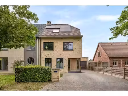 huis te koop in kalmthout met 4 slaapkamers