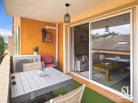 à vendre - rocbaron : t4 lumineux de 87 m² avec terrasse  garage et parking