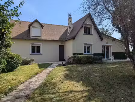 vente maison 5 pièces 160 m² à thevet-saint-julien (36400)  272 000 €