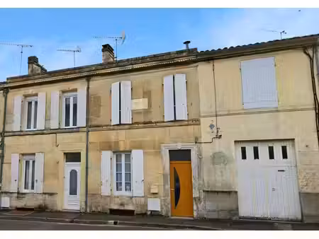maison de ville louée investissement locatif proche place françois 1er à cognac