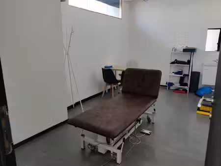 immeuble mixte à louer à chaussée de bruxelles waterloo (vbe61291)