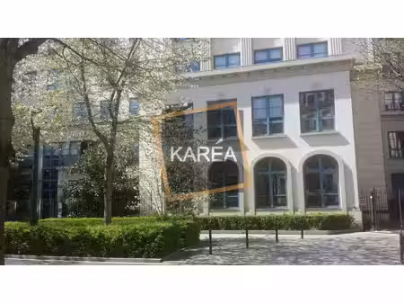location local professionnel 42m² chessy 77700