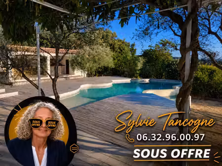 maison 6 pièces de 212 m2 sur terrain de 2310 m2