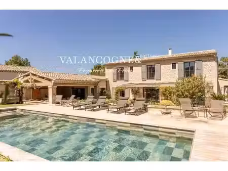 maison de luxe de 7 pièces en location à eygalières  france