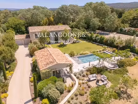 maison de luxe de 8 pièces en location à eygalières  france