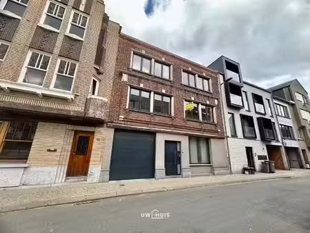 appartement te huur in sint-niklaas met 3 slaapkamers
