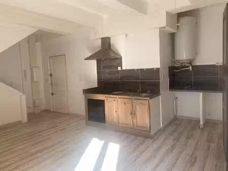 location appartement 3 pièces  56.10m²  bédarieux