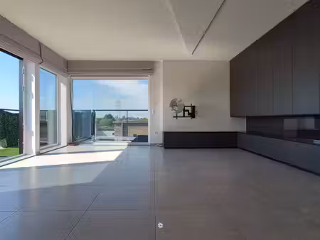 appartement te huur in sint-niklaas met 2 slaapkamers