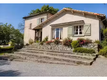 vente maison 7 pièces 146 m² à largeasse (79240)  112 000 €