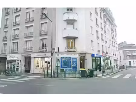 vente locaux professionnels 2 pièces 26.7 m² à suresnes (92150)  260 000 €