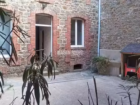 vente locaux professionnels 12 pièces 187.1 m² à saint-brieuc (22000)  369 944 €