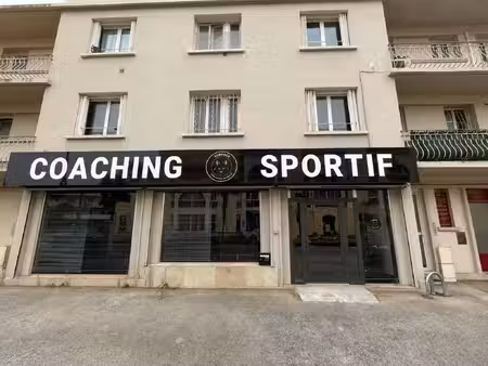 achat local professionnel 152m²