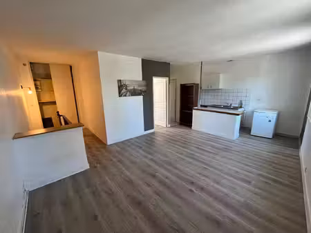 location appartement 2 pièces 42m²