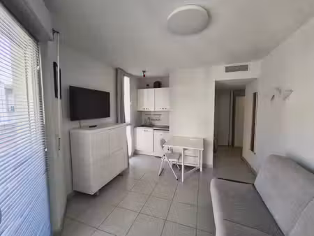 location appartement 1 pièce 23m² nice 06300