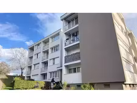 location appartement 2 pièces 43.93 m² à carrieres-sur-seine (78420)  920 €