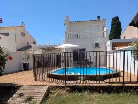 marseillan  maison avec piscine vue sur l'étang de thau et art