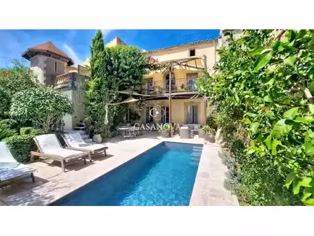 pezenas demeure de caractere jardin piscine