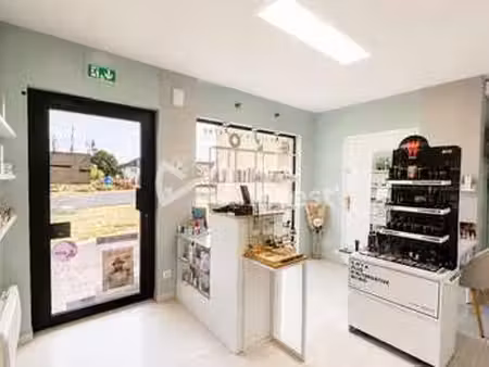 vente bureaux et commerces à ruaudin (72230) : à vendre / 43m² ruaudin