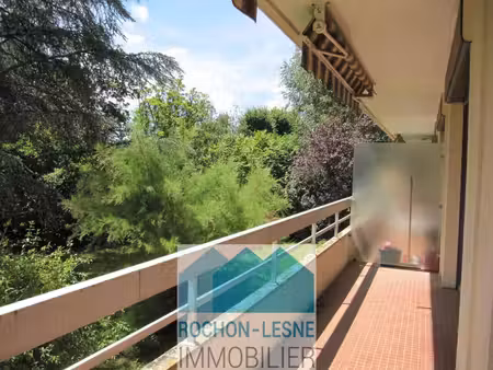 champagne centre - rue de la mairie - f3