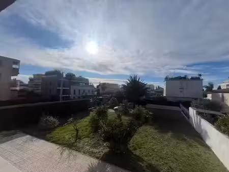 location maison 4 pièces 120 m² à antibes (06600)  nan €