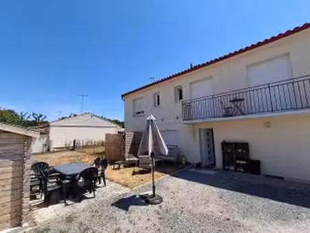 vente maison à belleville-sur-vie (85170) : à vendre / 80m² belleville-sur-vie