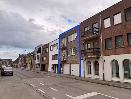 immeuble de rapport comprenant 2 appartements spacieux