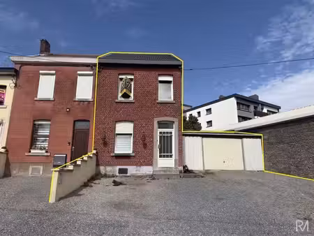 maison avec grand jardin  garage et vaste parking – jemeppe
