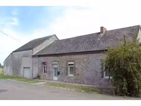 maison 4 façades avec grange dans un cadre champêtre.