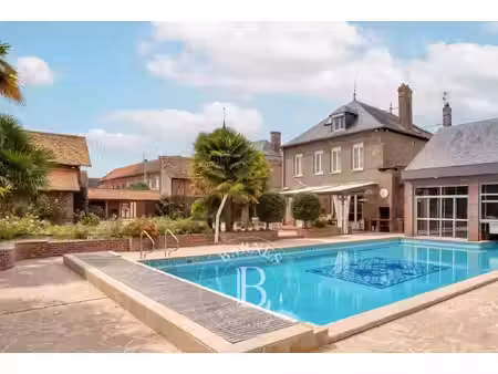 maison de luxe à vendre à la haye-malherbe