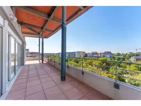 appartement de luxe à vendre dans le quartier port marianne