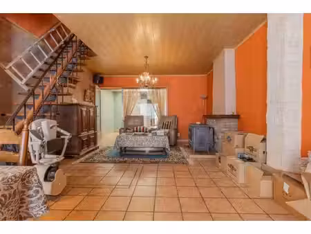 charmante maison familiale avec un espace surprenant et u...