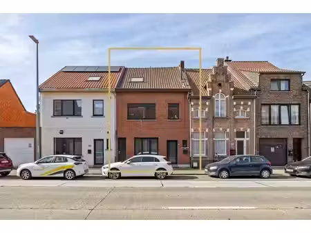 gerenoveerde gezinswoning woning met 4 slaapkamers en 2 bad…