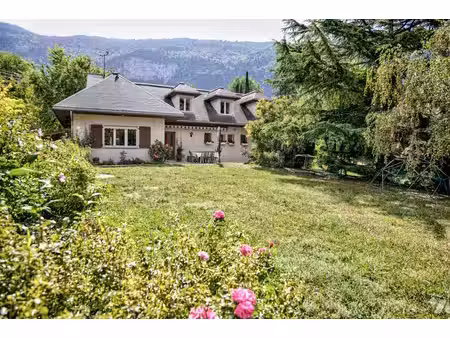 maison de luxe à vendre à beaumont