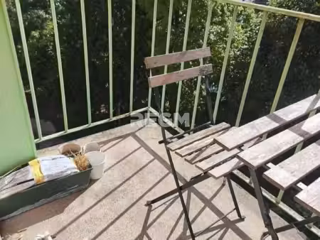 un appartement lumineux à personnaliser  à deux pas du centr