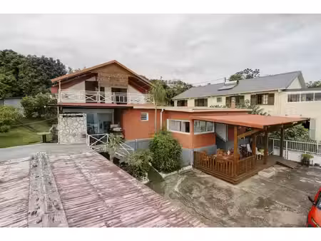 maison à réinventer  terrain de 707 m² au coeur du guillaume
