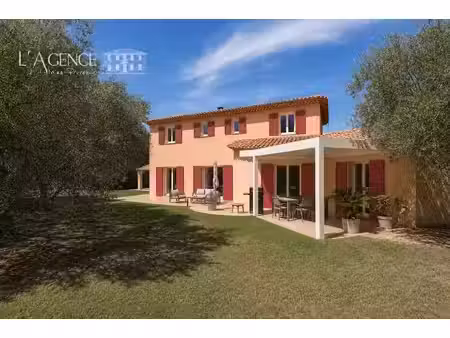 vente villa 7 pièces 207 m² à aix-en-provence (13090)  1 190 000 €