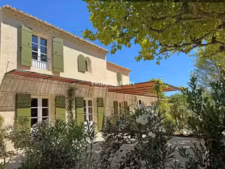 vente maison 9 pièces 240 m² à eygalières (13810)  3 390 000 €