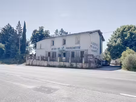 immeuble de 250m2 pour investir avec 5 chambres à puylaurens